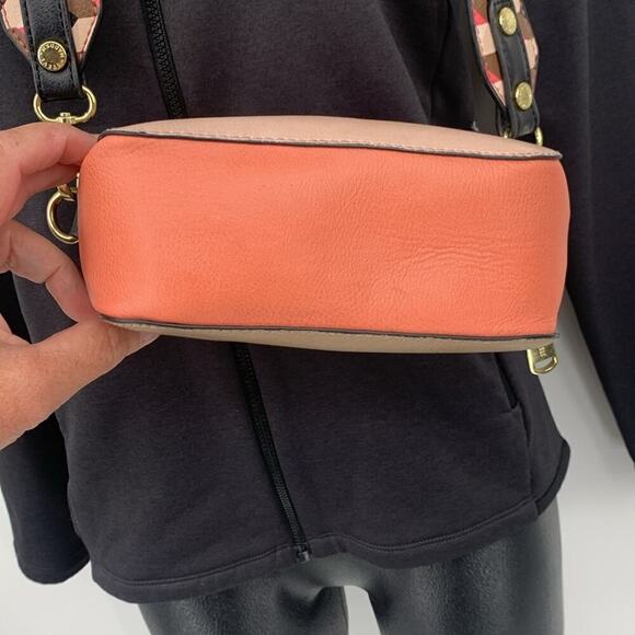 Steve Madden Pink Colorblock Crossbody Camera Bag with Detachable Strap - Picture 4 of 13